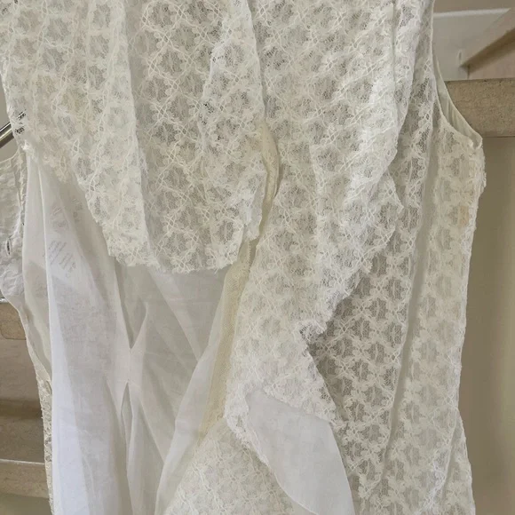 Vintage Nina RICCI Elegant White Lace Sleeveless Top